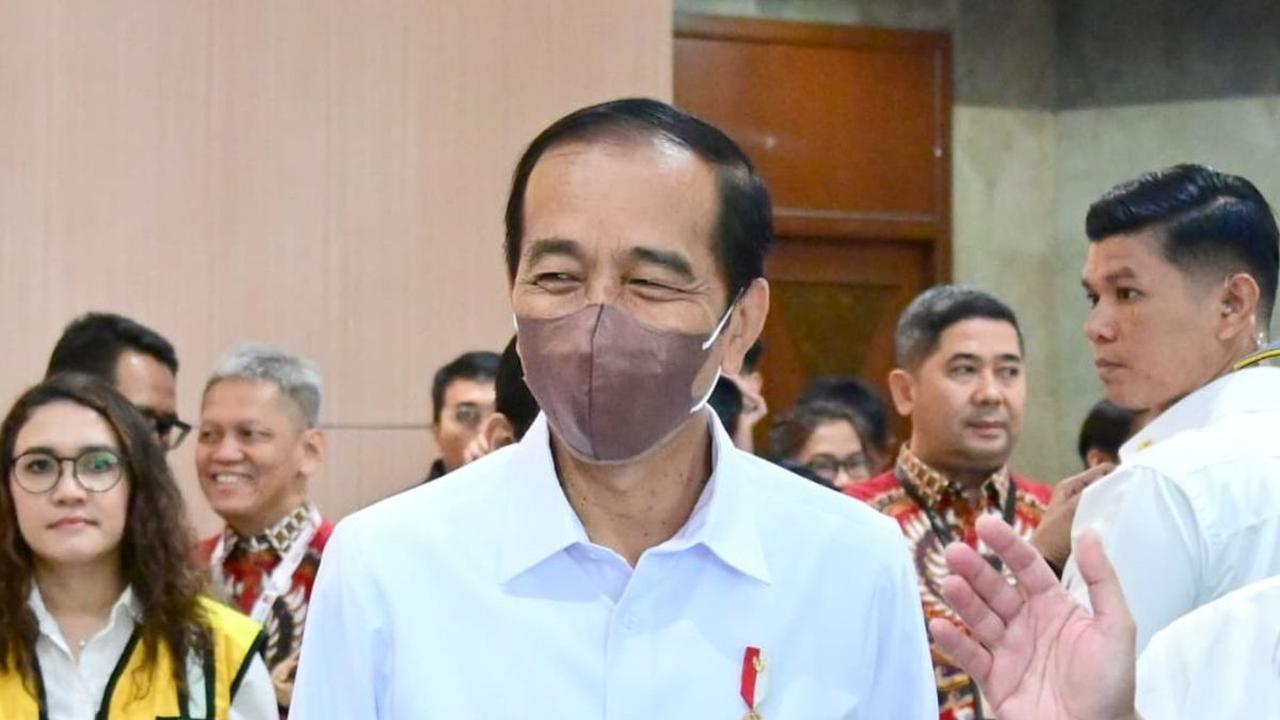 ISPA adalah infeksi pada saluran napas atas akut, yang mana saluran napas bagian atas meliputi hidung, tenggorokan, faring, laring dan bronkus. Infeksi ini biasanya disebabkan oleh virus, tapi dapat juga disebabkan oleh bakteri<br>