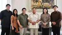 Menteri BUMN Erick Thohir mengundang Menteri Pertahanan Prabowo Subianto dalam jamuan makan siang bersama di rumahnya, kawasan Menteng Jakarta Pusat. (Foto: Tim Media Erick Thohir).