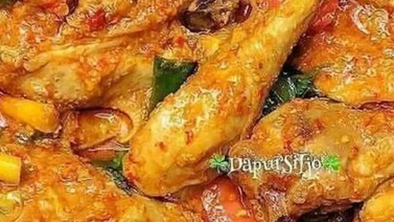 2.	Ayam Woku<br><br>Resep daging ayam selanjutnya yang bisa dicoba adalah ayam woku. Berikut resepnya.