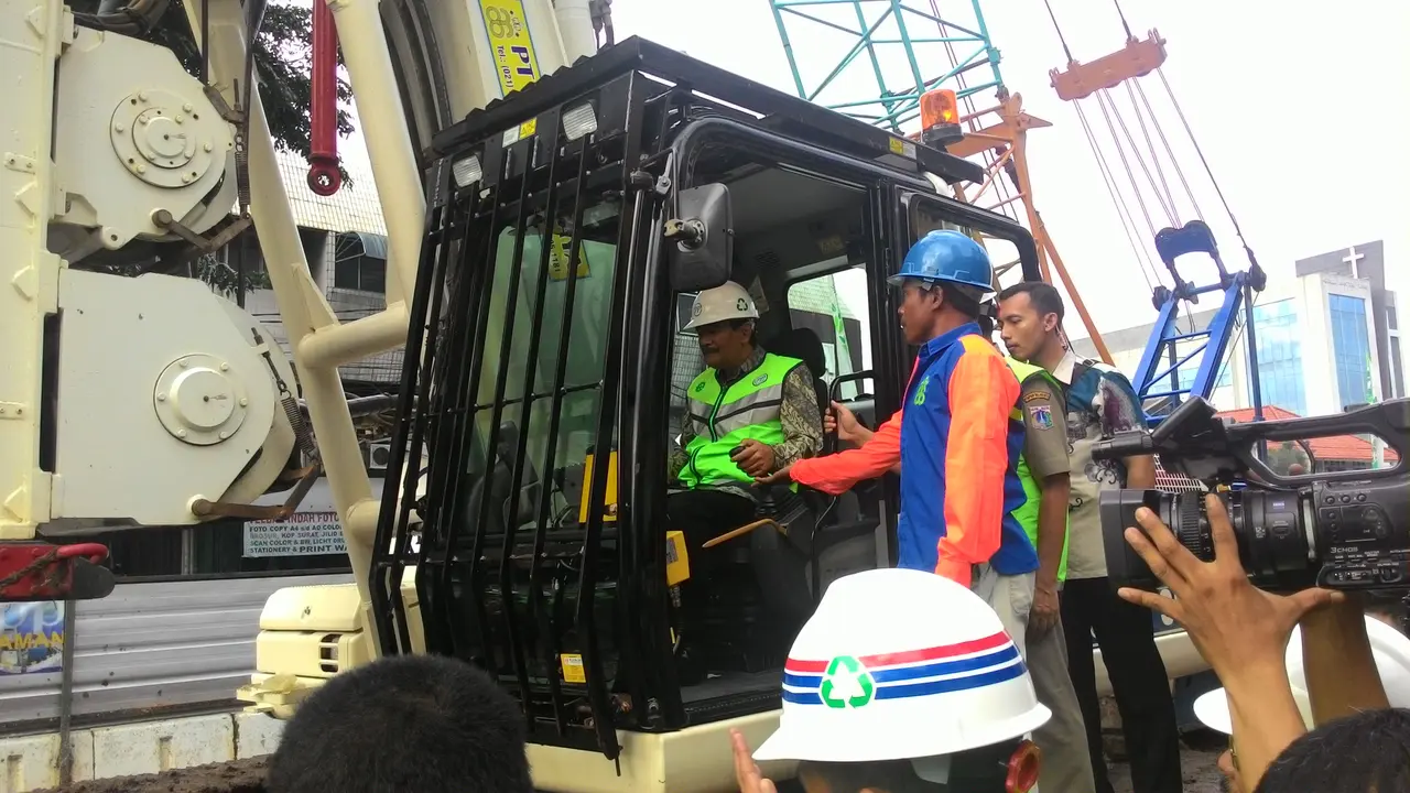 Wagub Djarot resmikan jalan layang