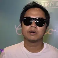 Sandhy Sondoro berencana akan merilis album kelimanya pada tahun ini. Kabarnya akan ada 12 lagu di album tersebut yang terdiri dari 10 lagu lama dengan aransemen baru dan 2 lagu baru.