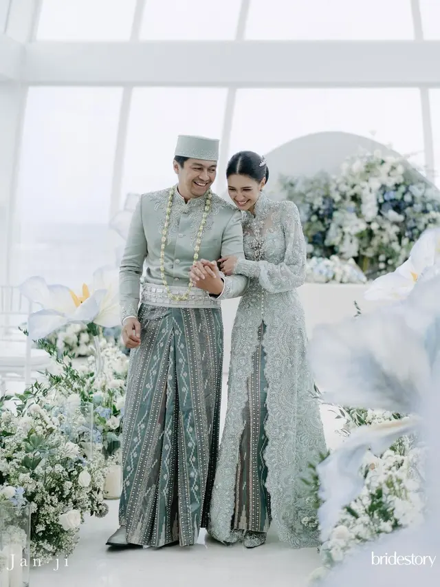 Mikha Tambayong dan Deva Manra