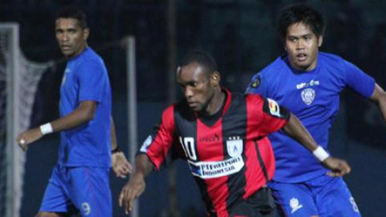 IIC 2012: Persipura lawan Arema berakhir imbang