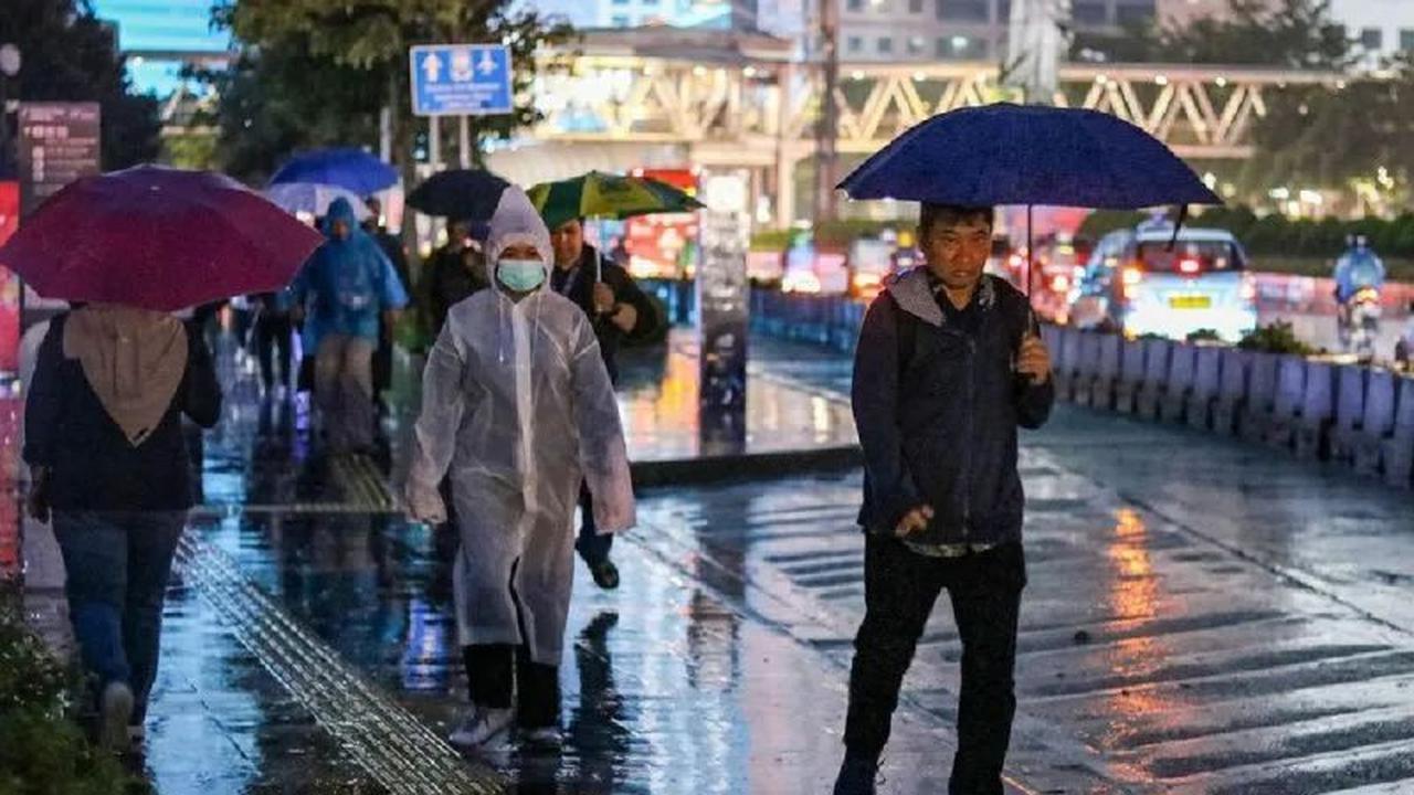 Prakiraan Cuaca Jakarta Hari Ini: BMKG Prediksi Hujan Petir di Sebagian Wilayah