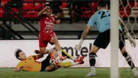 Aksi winger Bali United Rahmat Arjuna saat menghadapi Sabah FC dalam laga uji coba bertajuk Dewata Challenge Series 2026 di Stadion Kapten I Wayan Dipta, Gianyar, Bali, Kamis (13/8/2026) malam WIB. (Dok. Bali United)