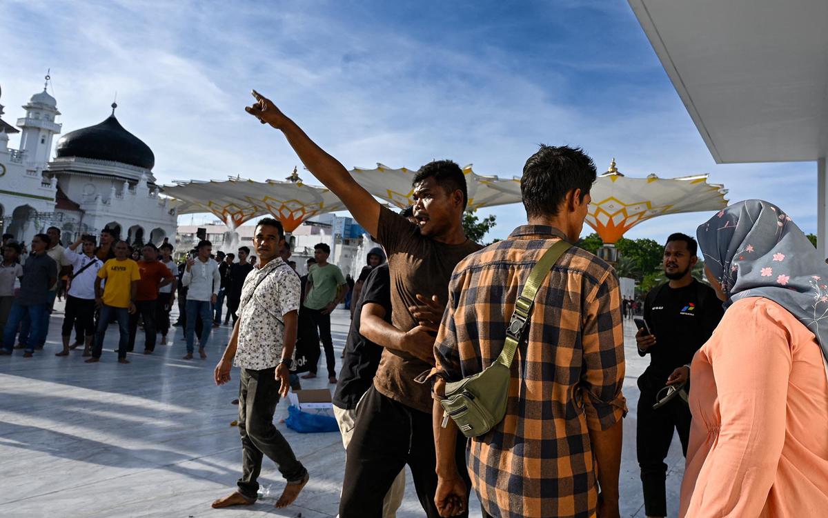 Peringatan 21 Tahun MoU Helsinki di Banda Aceh Berakhir Ricuh