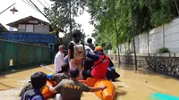 Ribuan Rumah di Kota Tangerang Terendam Banjir Luapan Sungai Cisadane. (Liputan6.com/Pramita Tristiawati)