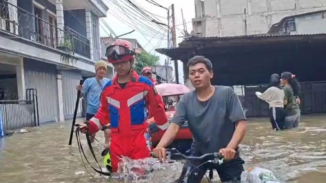 Banjir Jakarta: 126 RT Masih Terendam, BPBD DKI Imbau Warga Waspada Genangan