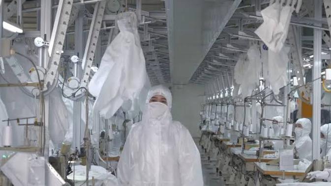 Produsen APD  Covid  19 Keluhkan Produksi Tak Terserap Baju  