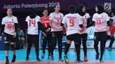 Tim voli putri Indonesia saat melawan Korea pada perempat final voli putri Asian Games 2018 di Tennis Indoor GBK, Jakarta, Rabu (29/8). Indonesia kalah 22-25. 13-25, 18-25. (Liputan6.com/Helmi Fithriansyah)