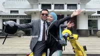 Romantisme Ridwan Kamil Ajak Putrinya Zara Berkeliling Naik Motor Setelah Lulus SMA , credit: @ridwankamil