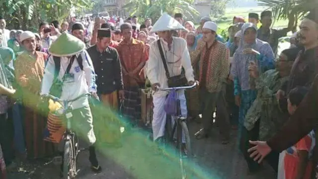 Pemerintah Buka Suara Soal 2 Pria Kebumen Gagal Haji Bersepeda Ontel