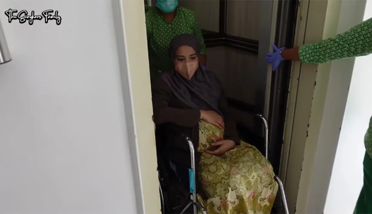 Zaskia Sungkar dan Irwansyah (Youtube/The Sungkar Family)