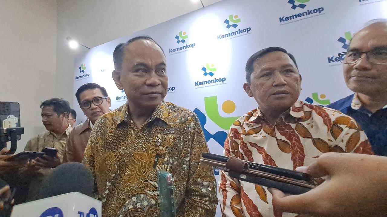 Menkop Budi Usul Minyak Makan Merah Jadi Bahan Baku Program Makan Bergizi Gratis