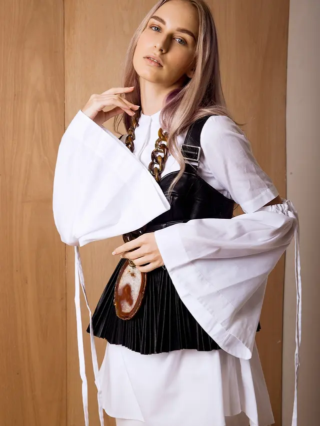 [Bintang] Jeans Putih