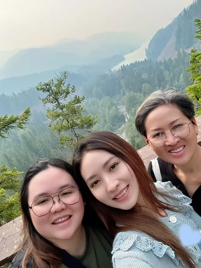 6 Potret Natasha Wilona ke Kanada Kunjungi Sang Kakak, Dua Tahun Lebih Tak Jumpa