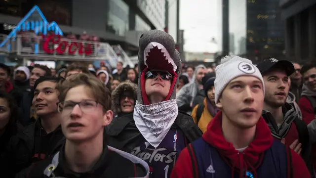 Warga Toronto Gelar Nobar saat Raptors berlaga di NBA Finals 2019