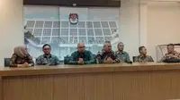 KPU menggelar konferensi pers usai sidang putusan MK, Kamis (27/6/2019). (Merdeka.com/Muhammad Genantan S)