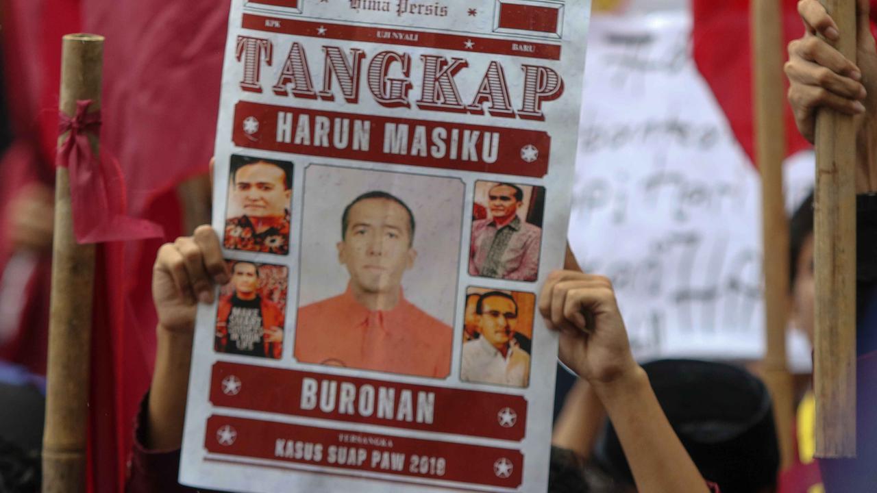 FOTO: Aksi Ratusan Mahasiswa Tuntut Penangkapan Harun Masiku, Lepas Tikus Putih ke Gedung KPK