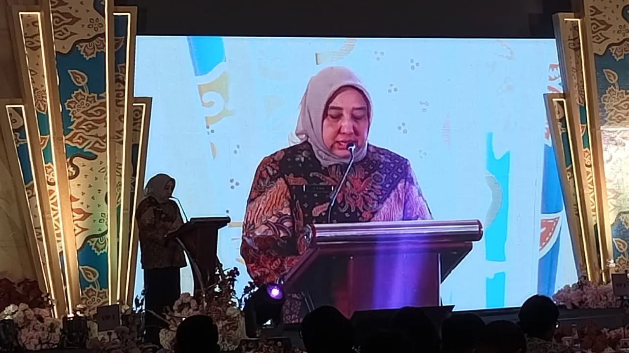 Dra. Maria Ernawati M.M.