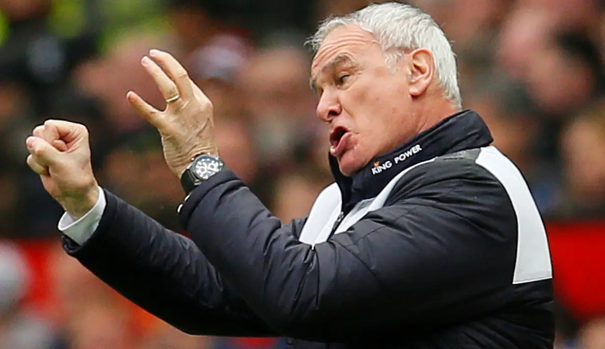Claudio Ranieri sukses memberikan gelar Liga Inggris pertama bagi Leicester City setelah 132 tahun. (Action Images via Reuters/Jason Cairnduff)