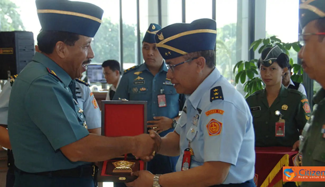 Citizen6, Cilangkap: Pelaporan Korps Sertijab tersebut antara lain dihadiri oleh Kasum TNI, Pangkostrad, para Asisten Panglima TNI, Kapuspen TNI dan segenap pejabat di lingkungan TNI. (Pengirim: Badarudin Bakri) 