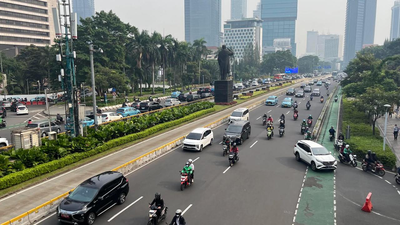 Situasi Terkini Jelang Demo Ojol, Jalan ke DPR Masih Normal