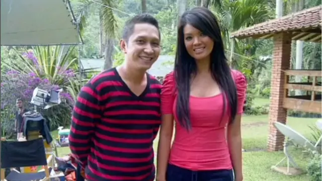 6 Potret Lawas Farah Quinn saat Jadi Host Program Acara Masak, Bikin Pangling