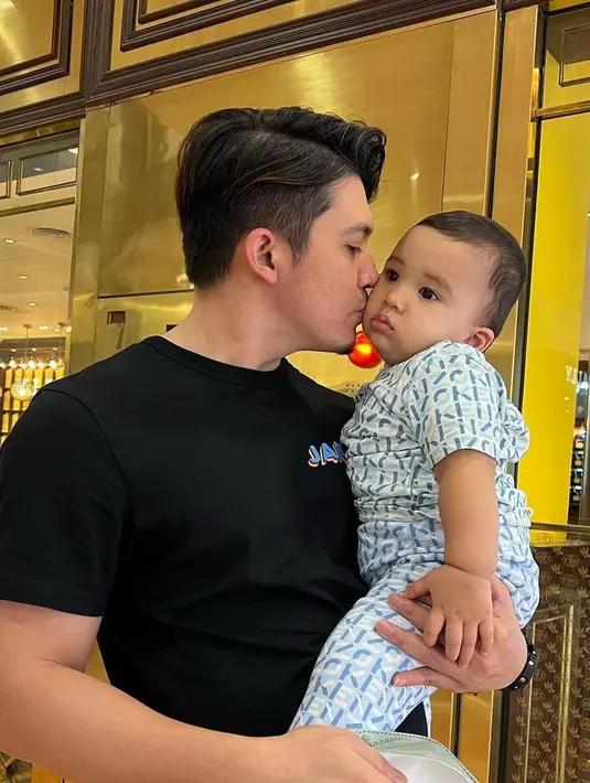 Irwansyah (Instagram/irwansyah_15)