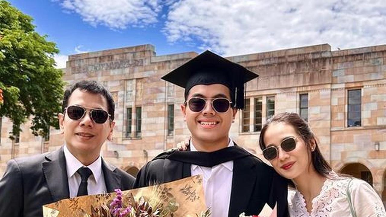Ganteng dan Pintar, ini Potret Salvaditya Tama Putra Wishnutama saat Momen Wisuda di University of Queensland Australia