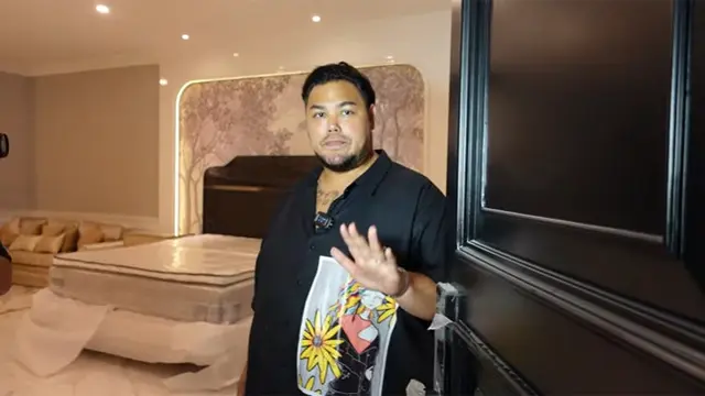 [Fimela] Kamar Ivan Gunawan