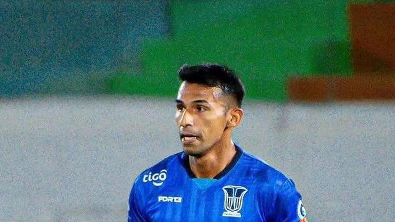 Sisi Lain Gilbert Alvarez Penyerang Baru Arema FC, Suami dan Ayah yang Romantis Banget