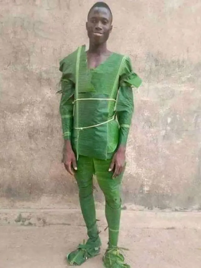 6 Desain Baju Ini Kelewat Absurd, Bikin Geleng Kepala