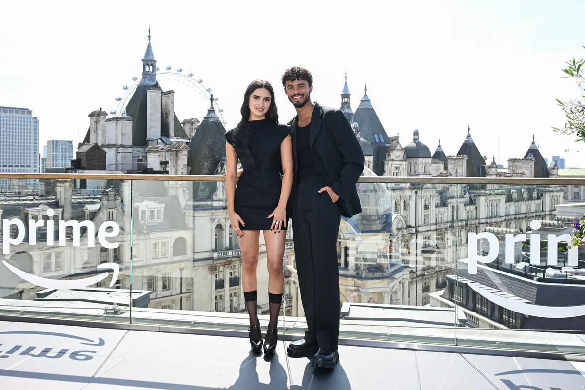 Asha Banks dan Metthew Broome bintangi 'My Fault: London', remake dari film Spanyol populer 'Culpa Mia'. [Foto: Prime Video]