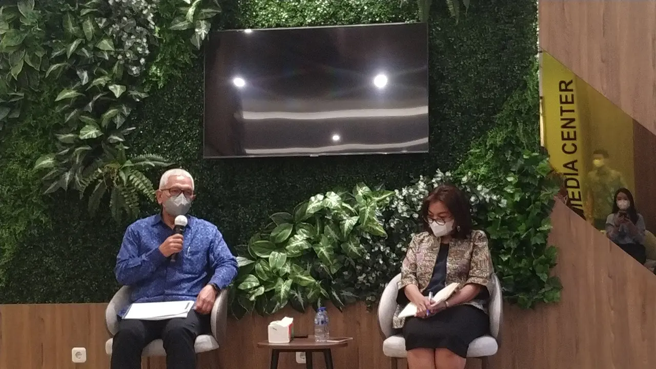 Deputi Bidang Koordinasi Ekonomi Digital, Ketenagakerjaan, dan UMKM Kemenko Perekonomian Rudy Salahuddin dan Direktur Eksekutif Manajemen Pelaksana Program (PMO) Kartu Prakerja Denni P Purbasari (Anisyah Al Faqir/Merdeka)
