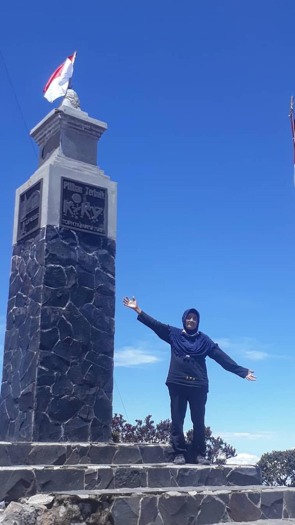 Mbah Yuni lahir pada 24 Juni 1953. Kini usianya 72 tahun pada bulan Juni mendatang.