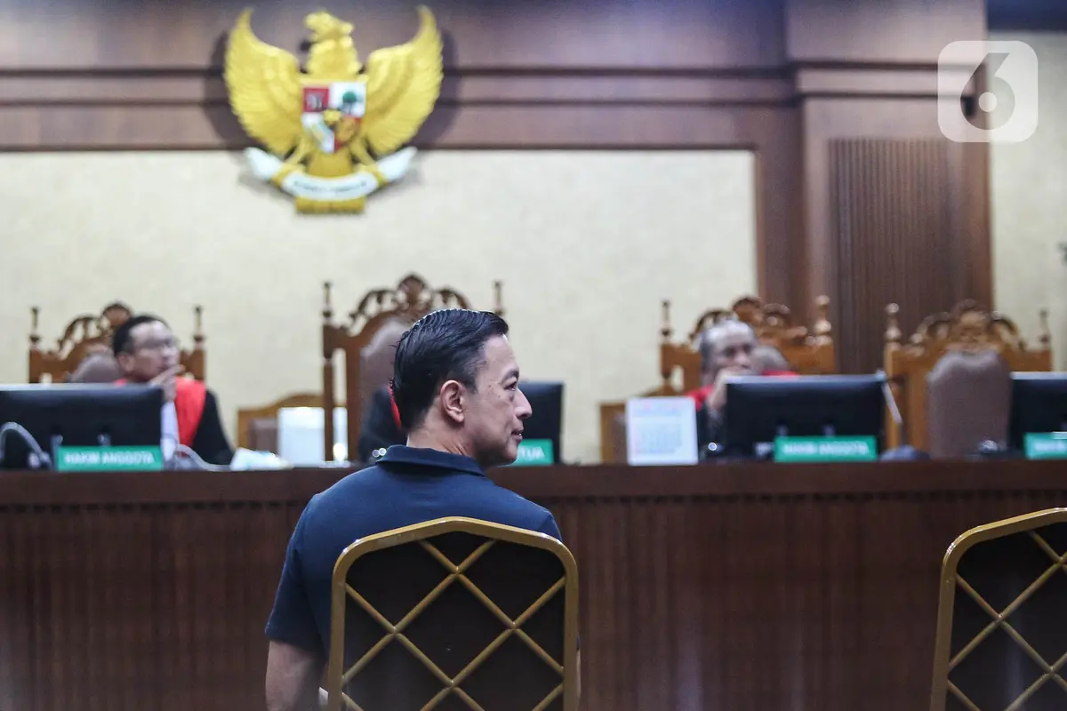 Thomas Lembong Jalani Sidang Pembacaan Dakwaan