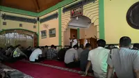 Biar Bisa Tahan Amarah, Polisi Depok Diberi Siraman Rohani 