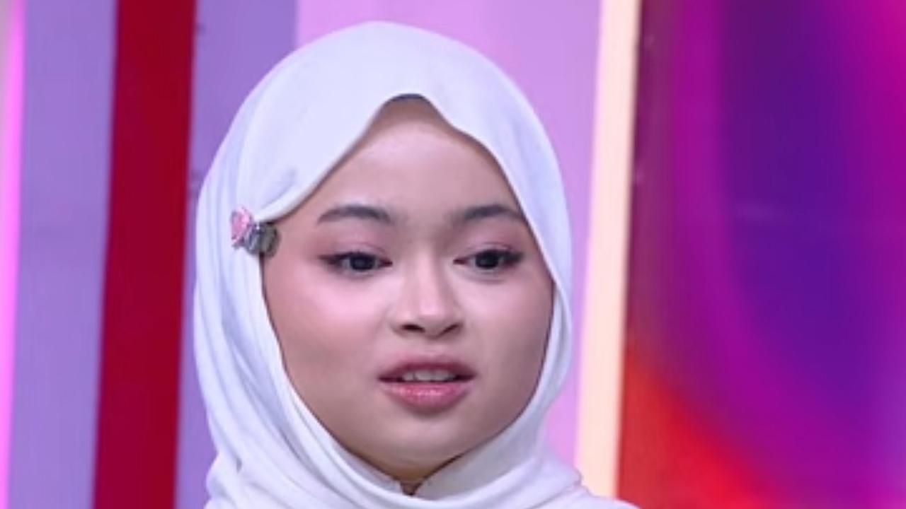 Cantik dan Putih, Kesya Tamara Putri Master Limbad yang Beranjak Remaja 'Aku Dekat Banget Sama Ayah'