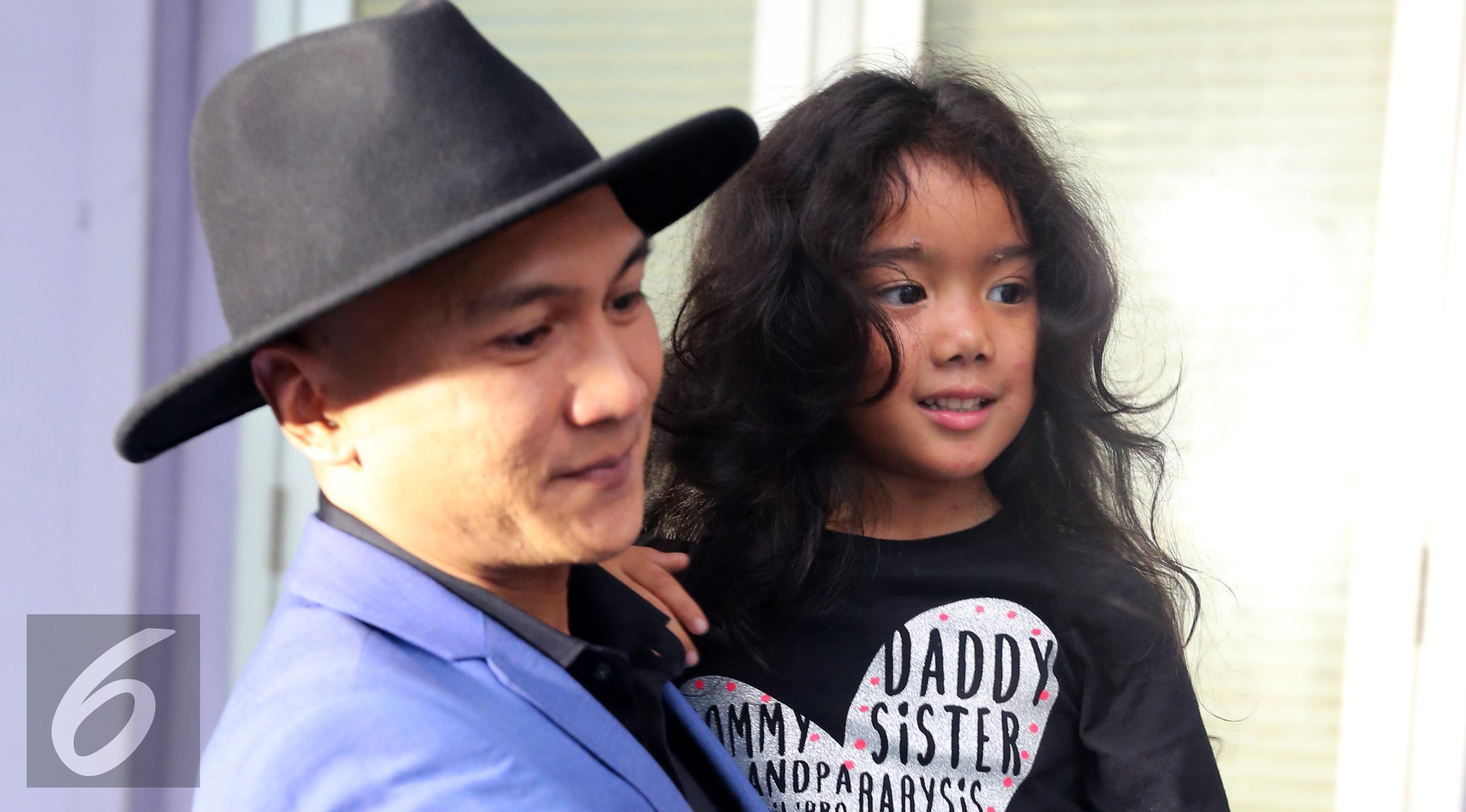 Selain Anji, Mantan Suami Sheila Marcia Juga Curhat Soal ...