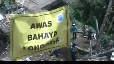 Bencana longsor kembali melanda kawasan Cililin, Bandung Barat. Tebing setinggi 30 meter longsor dan menimbun 15 rumah warga. Tidak ada korban jiwa dalam peristiwa ini, namun kerugian ditaksir mencapai ratusan juta rupiah.