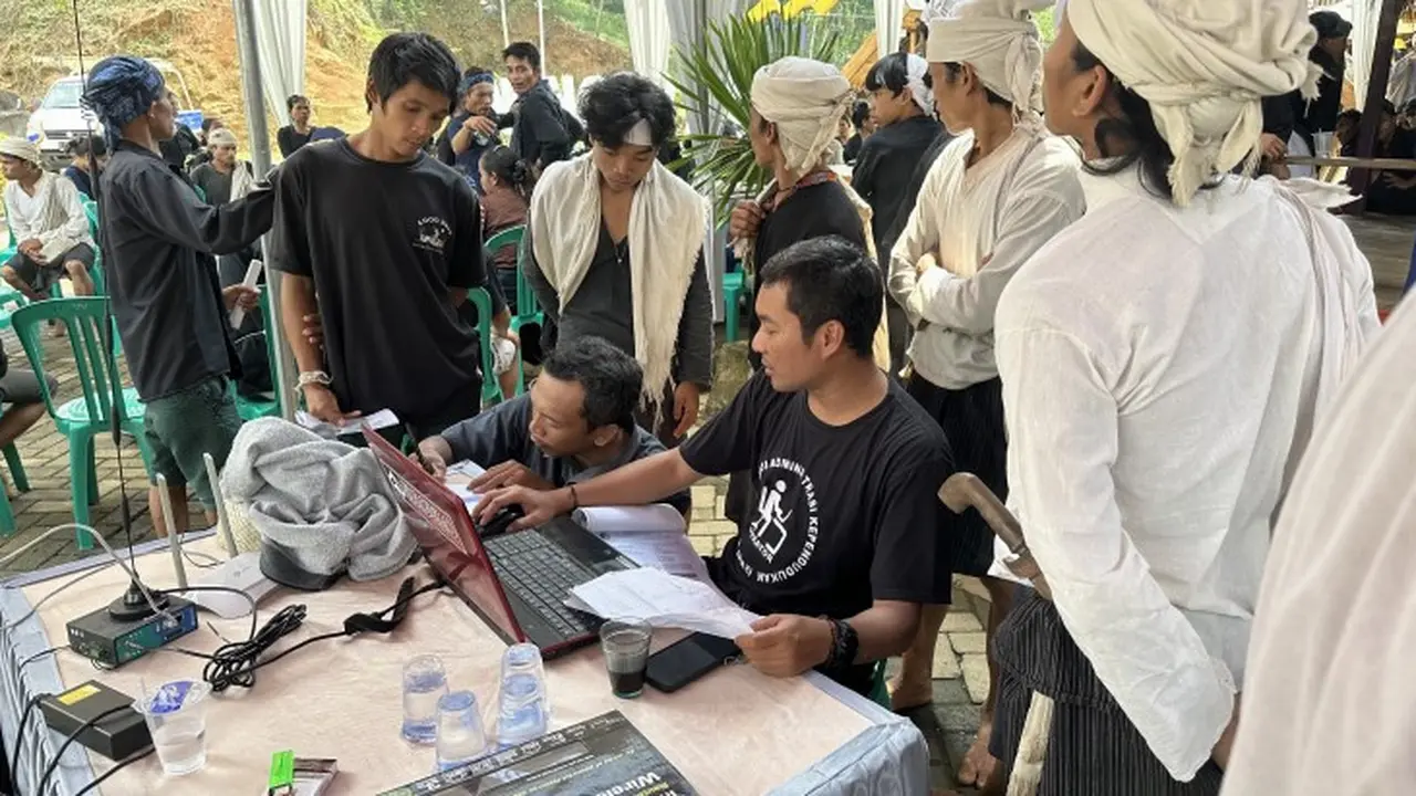 Perekaman e-KTP Masyarakat Baduy Dalam dan Luar