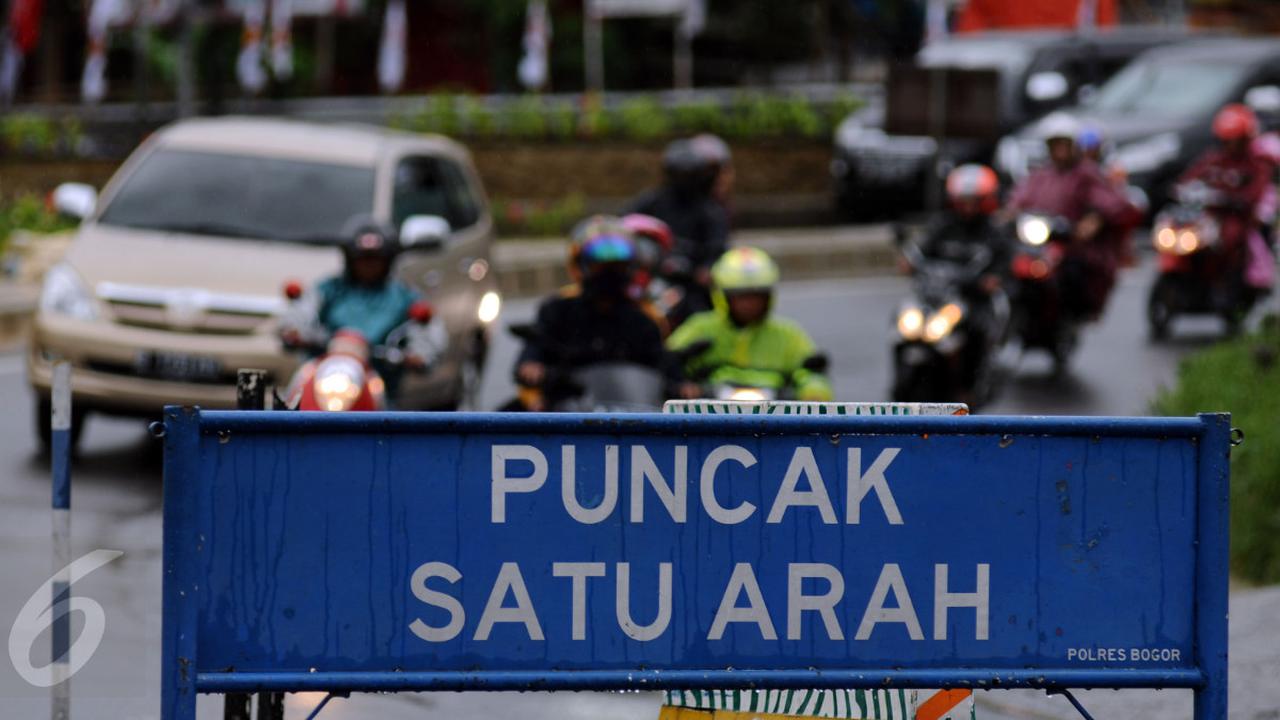 Selain itu, untuk mengurai lalu lintas kendaraan, pihak Jasa Marga juga menerapkan sistem satu arah di Jagorawi dari Puncak arah Jakarta.<br>