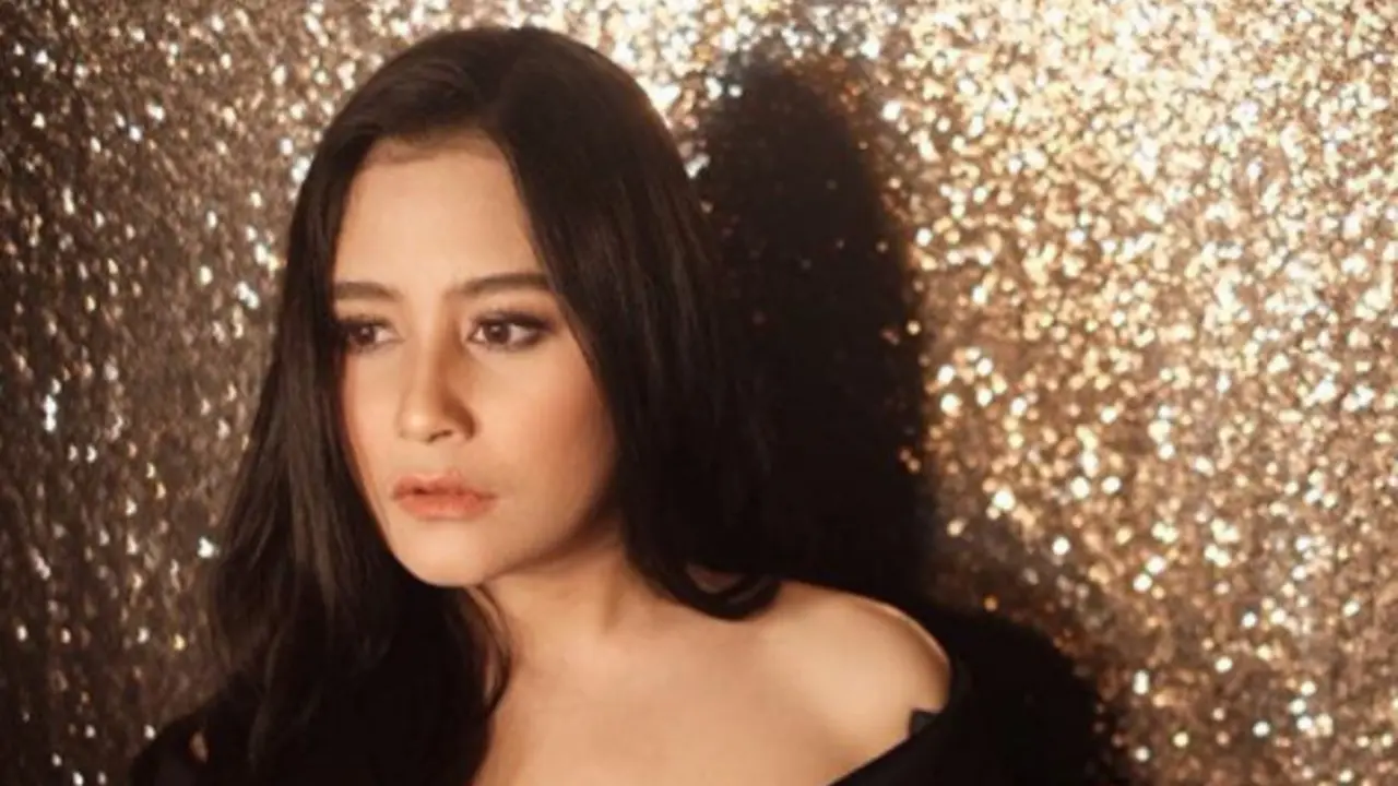 Nggak Berlebihan, Tiru Gaya Makeup Prilly Latuconsina, Yuk!