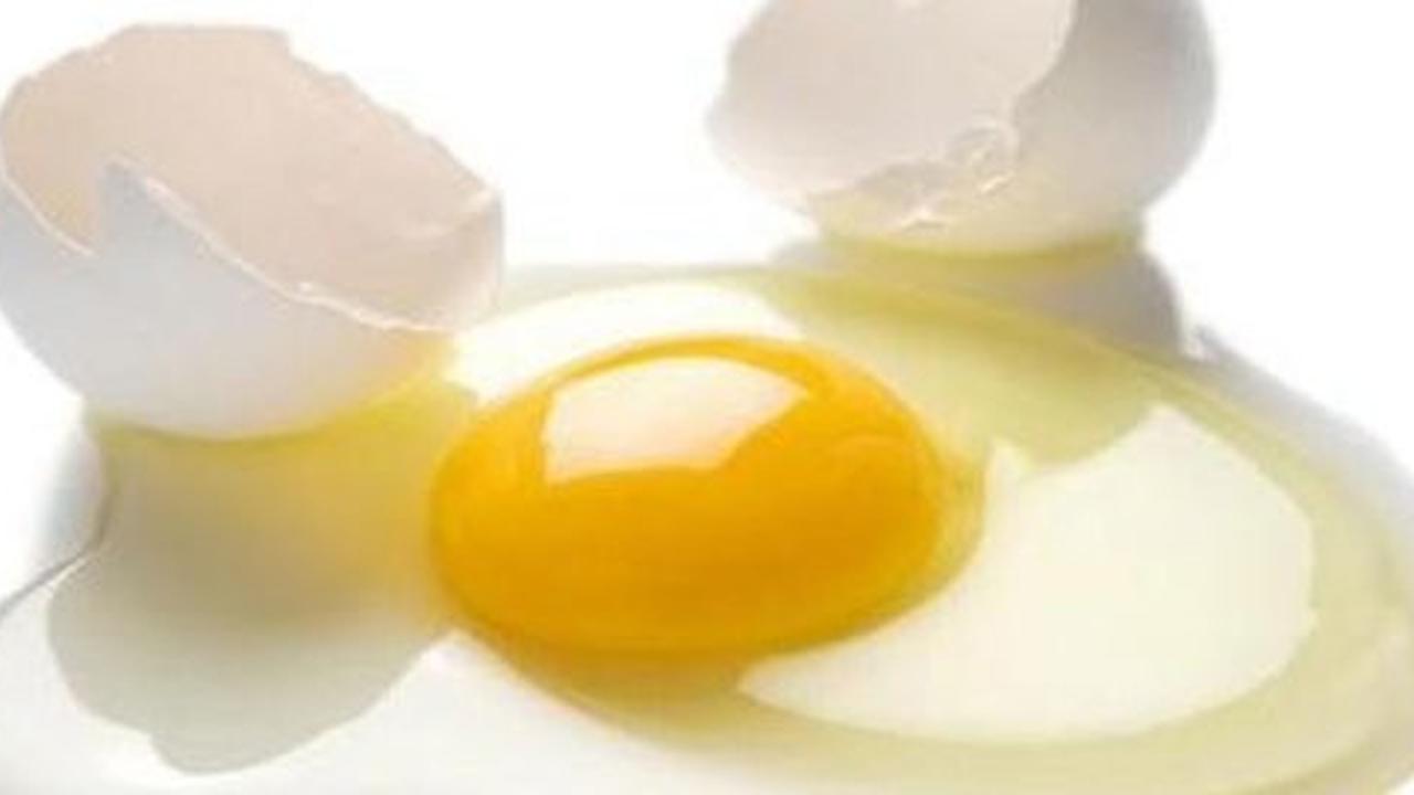 Pijat dengan putih telur