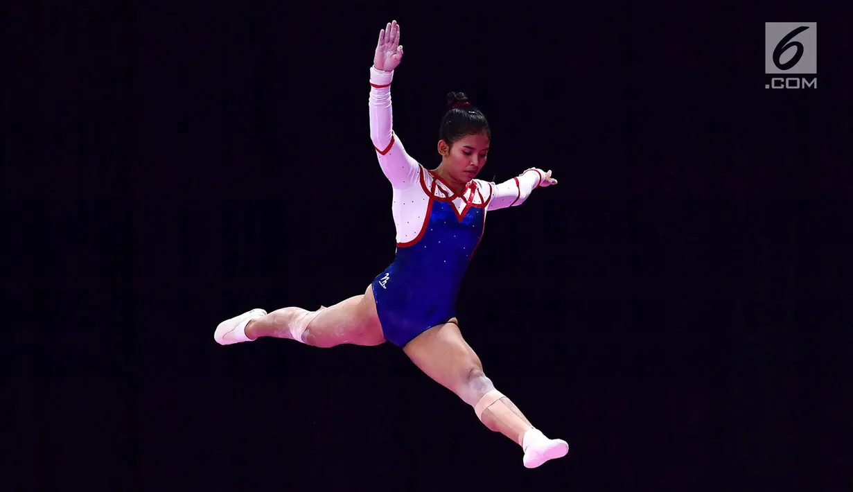Pesenam putri Indonesia berlaga pada babak final senam artistik putri Asian Games 2018 di JIExpo, Kemayoran, Jakarta, Rabu (22/8). Para pesenam adalah Rifda Irfanaluthfi, Amalia Fauziah, Nur Cahya, Armartiani, dan Tasza Devira. (merdeka.com/Imam Buhori)