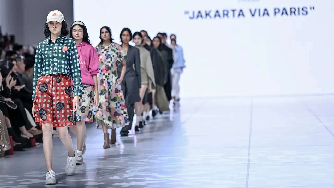 Jakarta via Paris