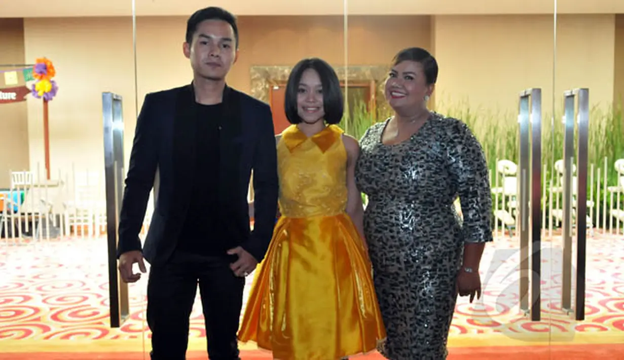 Finalis D'Academy 1, yaitu Ikif, Lesti dan Aty ditemui di sela-sela konferensi pers D'Academy 2 di SCTV Tower, Senayan, Jakarta, Kamis (5/2/2015). (Liputan6.com/Panji Diksana)