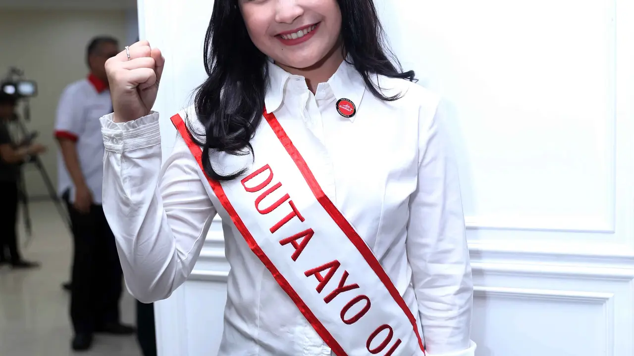 [Bintang] Prilly Latuconsina