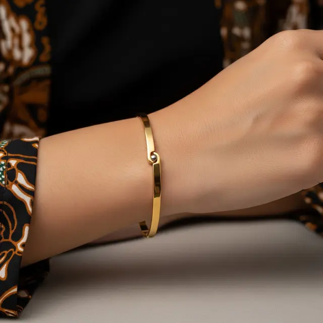 9 Inspirasi Gelang Emas yang Mudah Dipasang Sendiri, Tampil Anggun Tanpa Ribet
